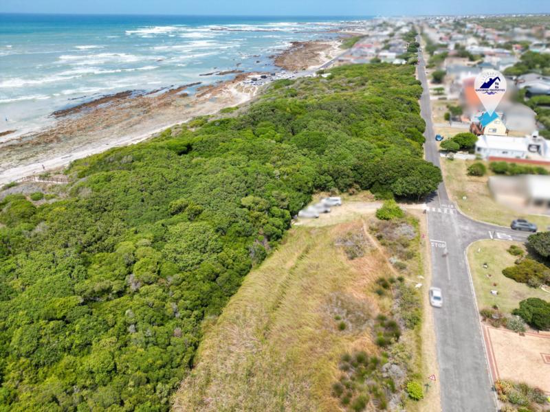 4 Bedroom Property for Sale in Franskraal Western Cape